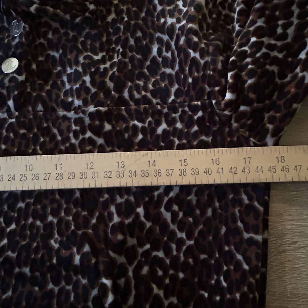 Juicy Couture Leopard Print Velour Pullover Sweatshirt Size Small - Picture 10 of 11